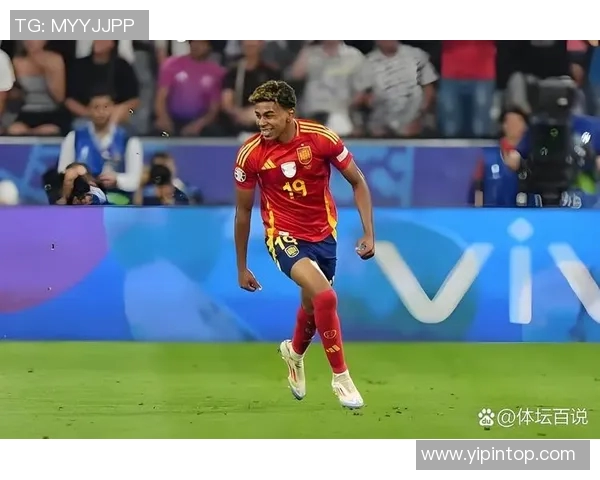 探索右边后卫足球明星的辉煌历程与赛场表现解析