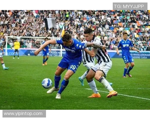 南京足球队比赛经验分析与数据表现探讨